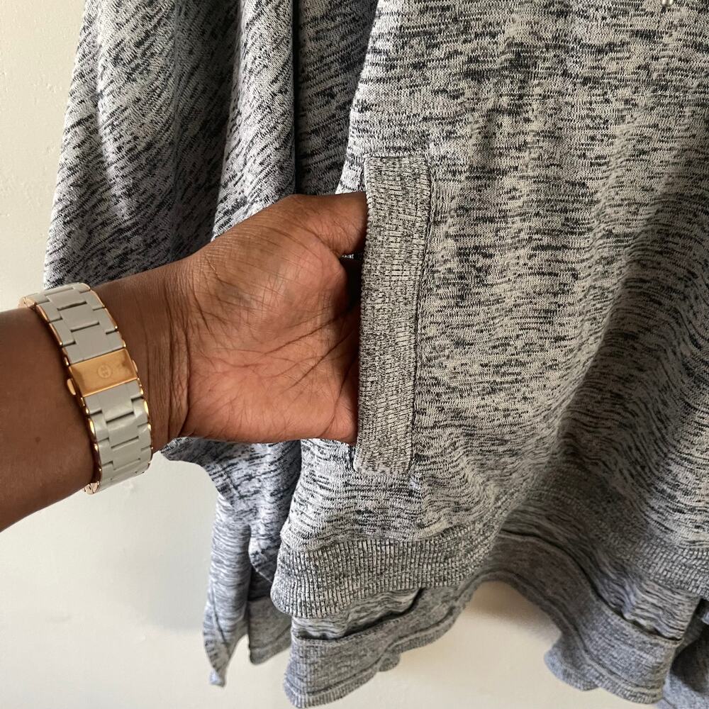 Athleta Techie Sweat Blissful Poncho Hoodie Womens Medium Heather Gray Pullover - Picture 5 of 9